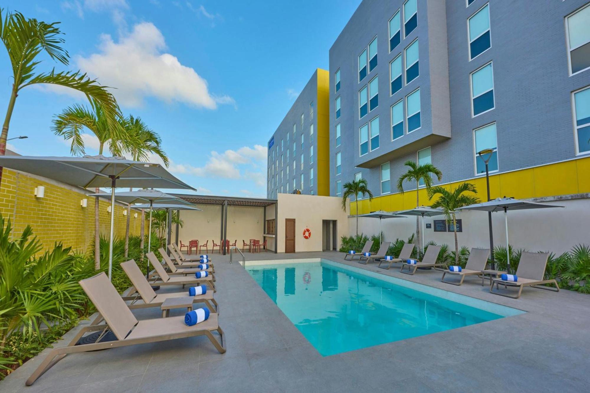 City Express By Marriott Cancun Aeropuerto Alfredo V. Bonfil 외부 사진